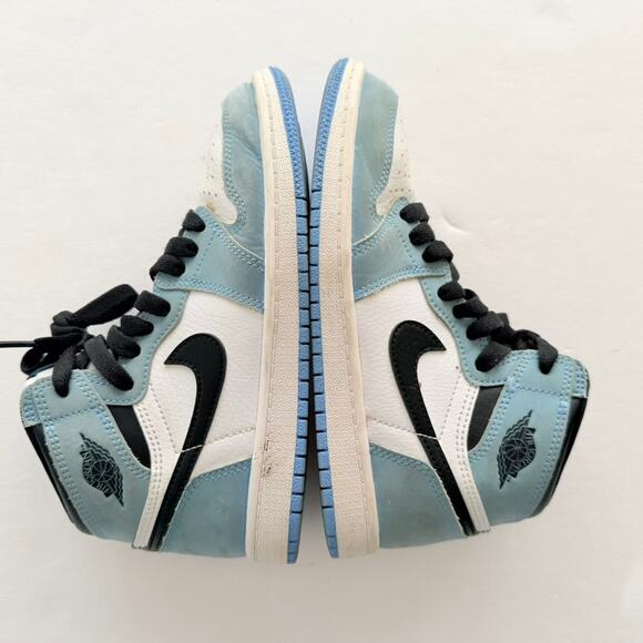 Nike Kids' Toddler Air Jordan 1 Retro High Sneaker OG University Blue Size 1.5 Y - Picture 5 of 7